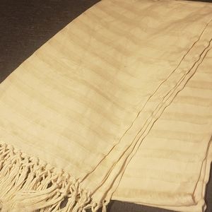 Handwoven scarf